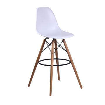 La réplique de la chaise de bar en plastique eames dsw